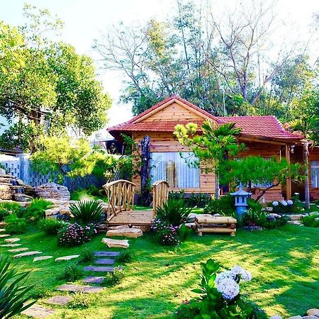 Sora Homestay Pleiku Esterno foto