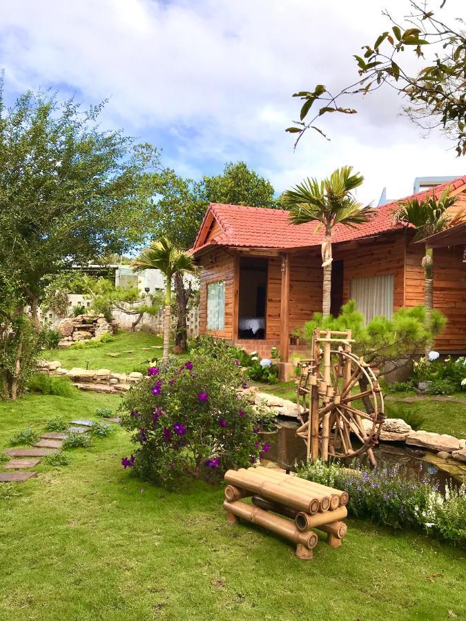 Sora Homestay Pleiku Esterno foto