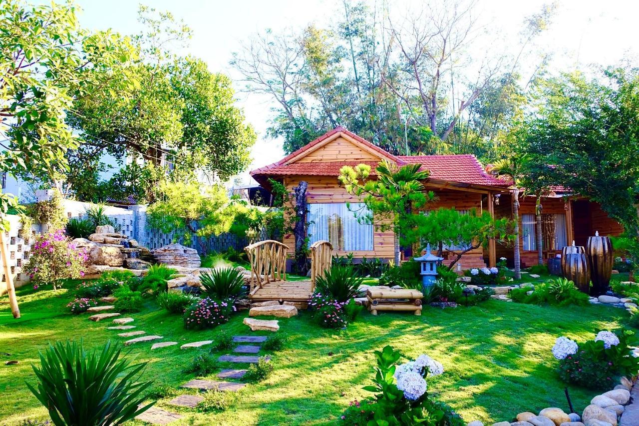 Sora Homestay Pleiku Esterno foto