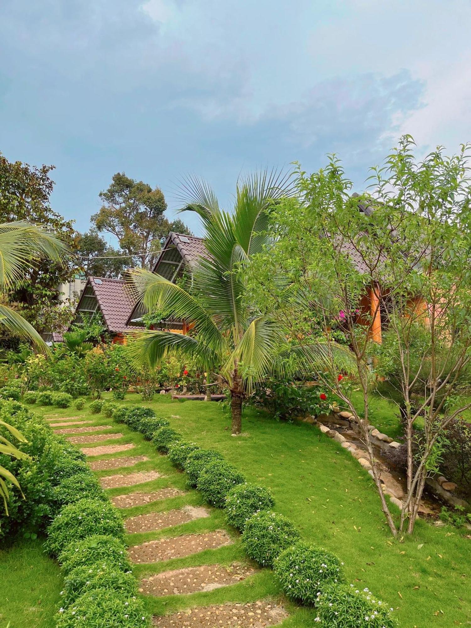 Sora Homestay Pleiku Esterno foto